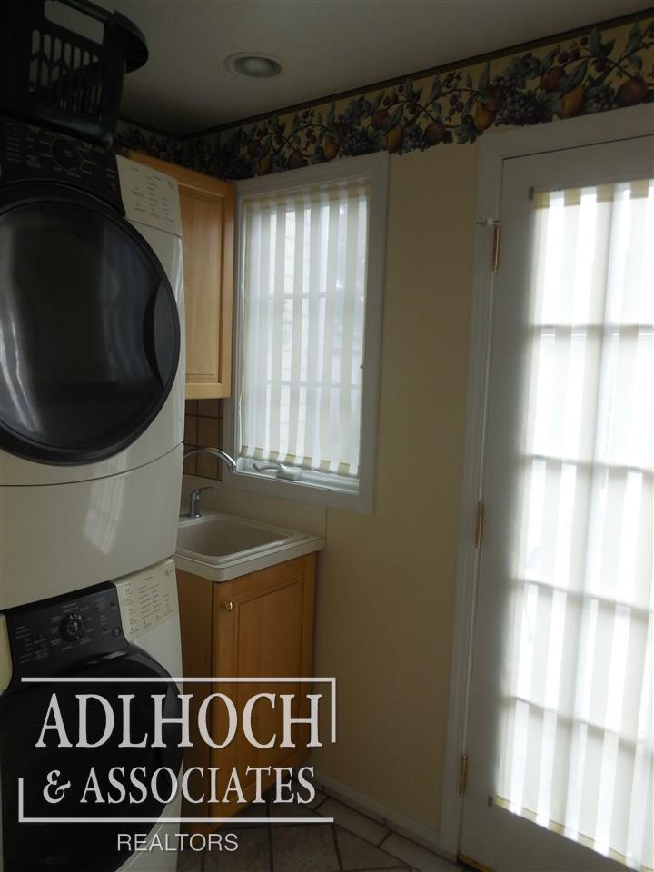 172 Moran Road Grosse Pointe Farms, MI 48236 - Photo 12 of 30