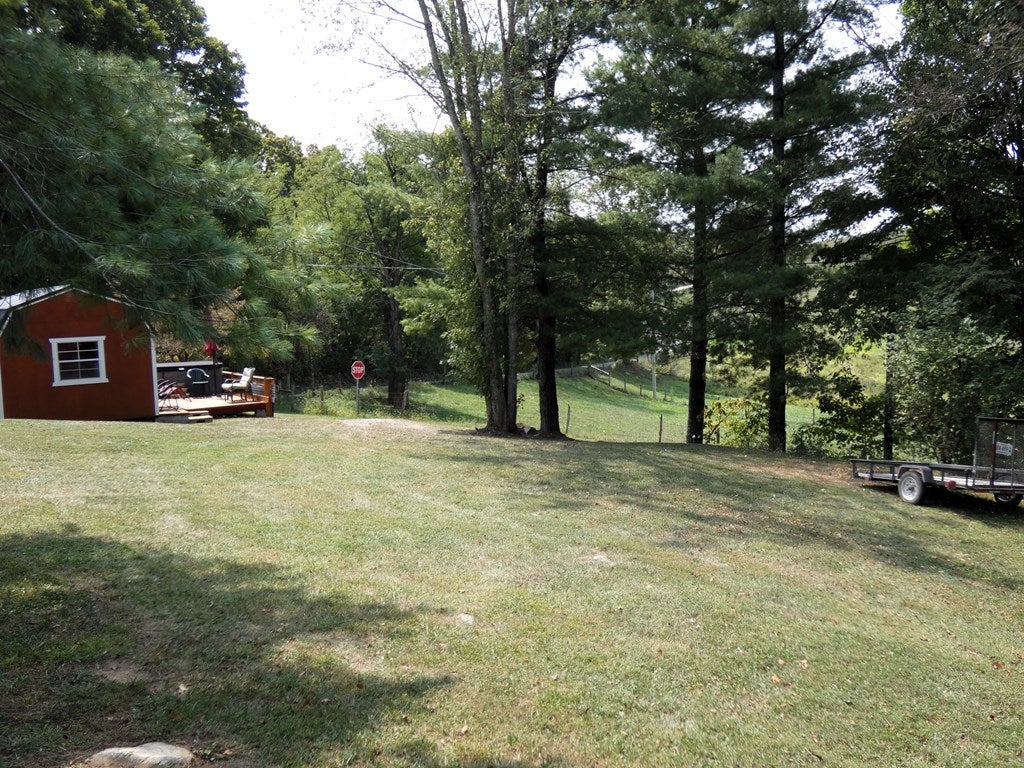 706 Green Mountain Road Rural Retreat, VA 24368 - Photo 37 of 66 Gallery Image 37