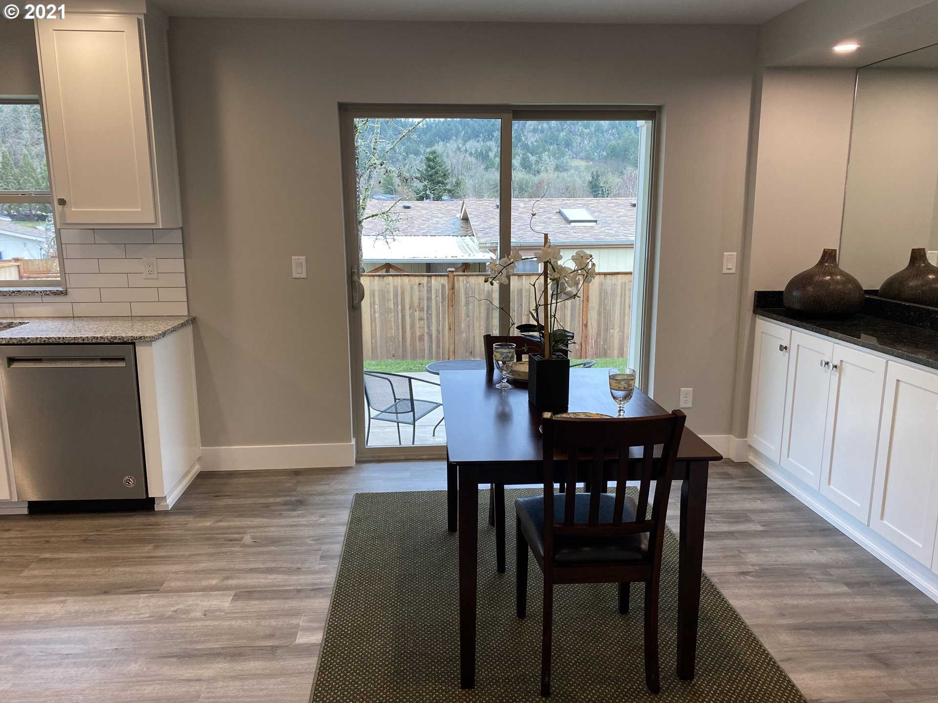 1135 South 57th Place Springfield, OR 97478 - Photo 7 of 21