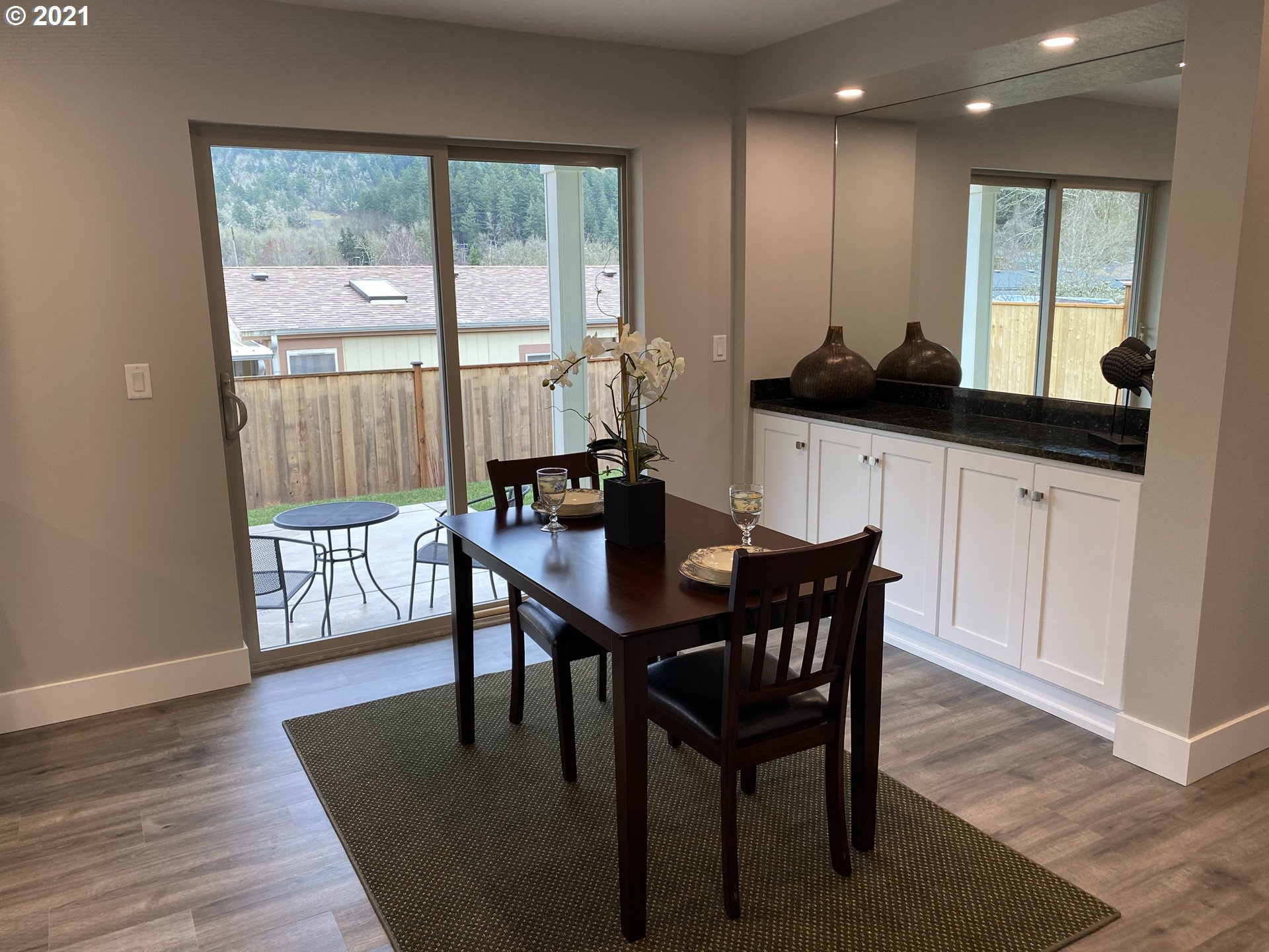 1135 South 57th Place Springfield, OR 97478 - Photo 8 of 21
