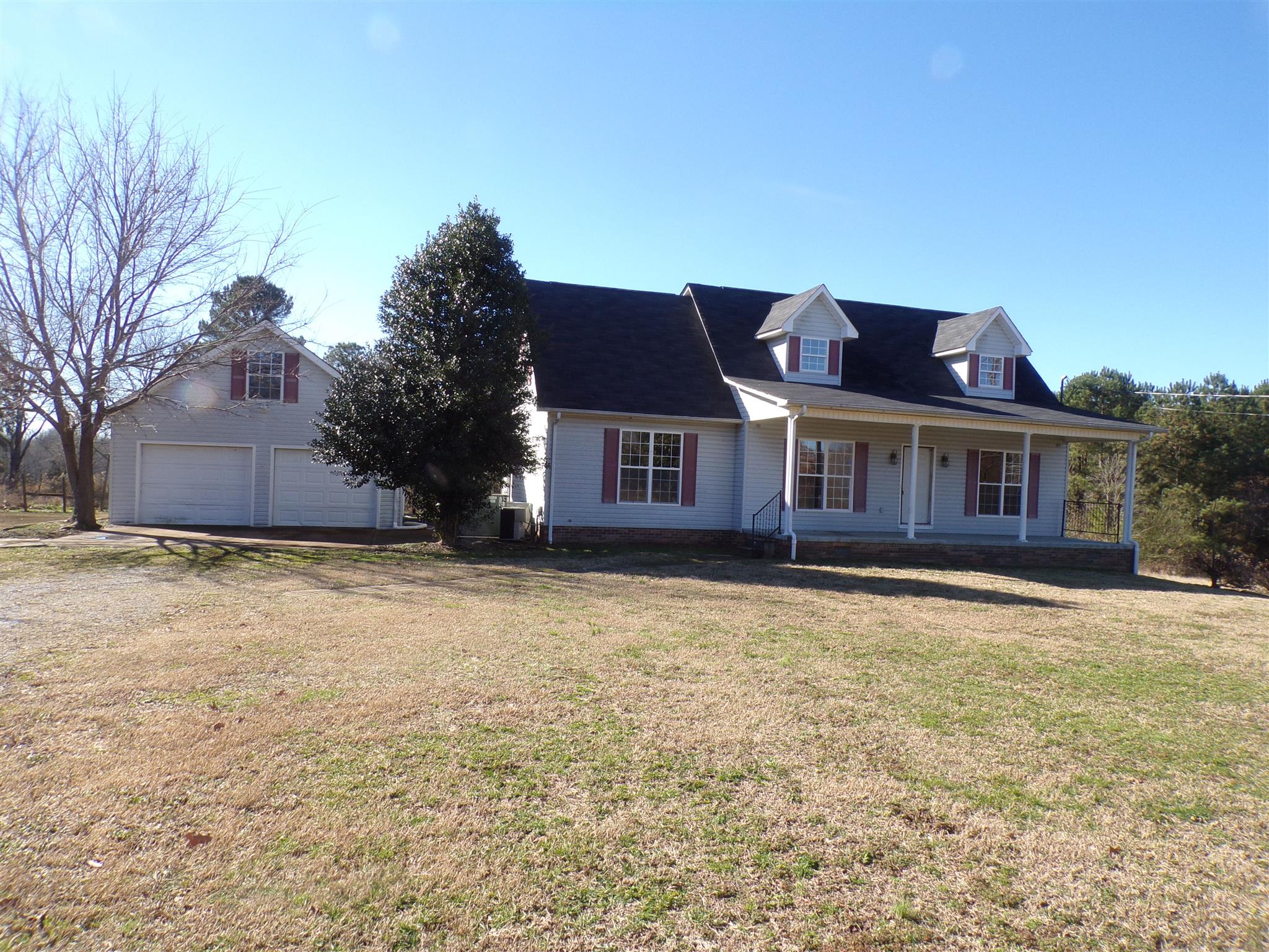 2117 Fall River Road Leoma, TN 38468 - Photo 1 of 24 Front