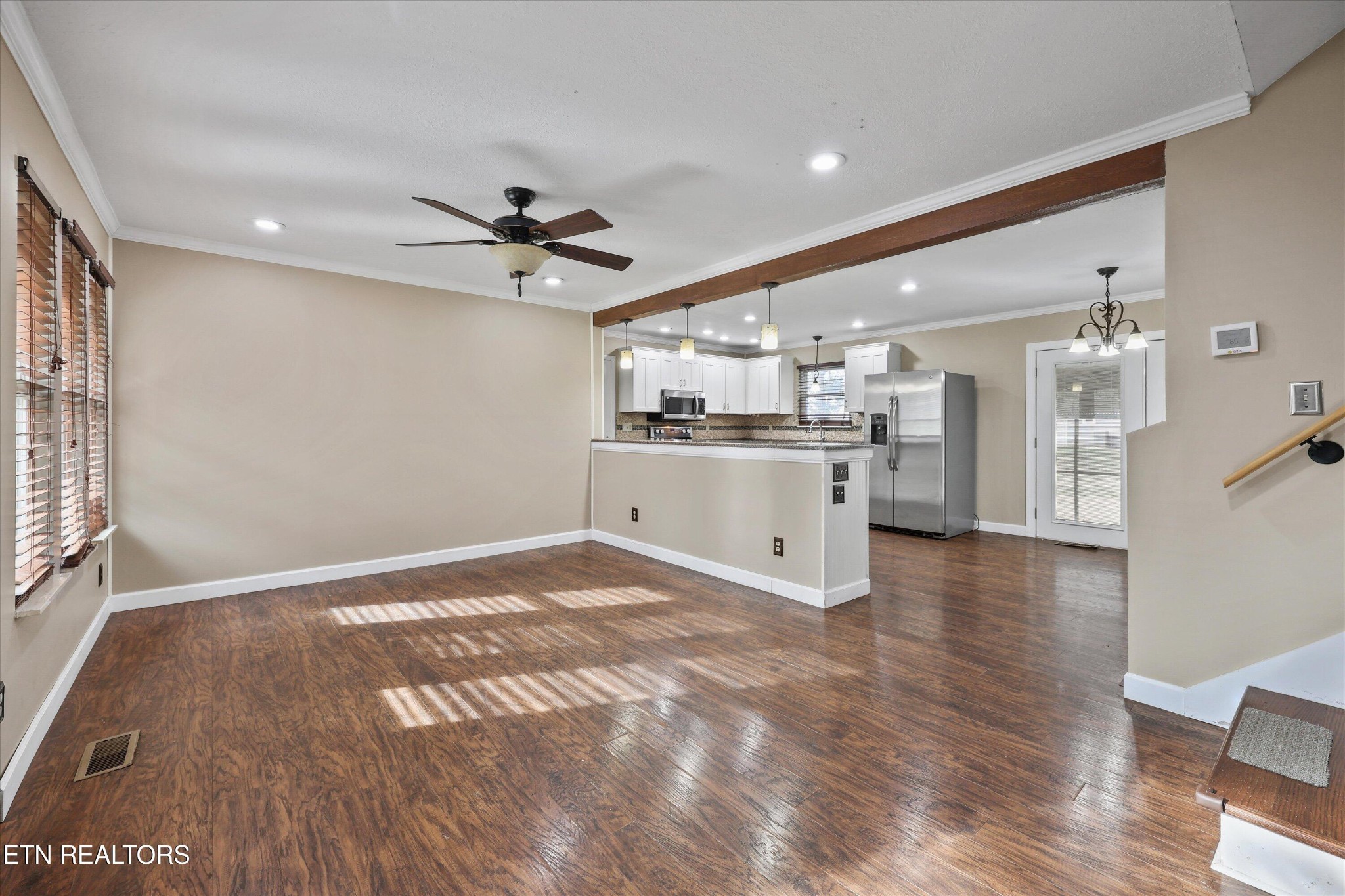 324 Wardley Road Knoxville, TN 37934 - Photo 3 of 29