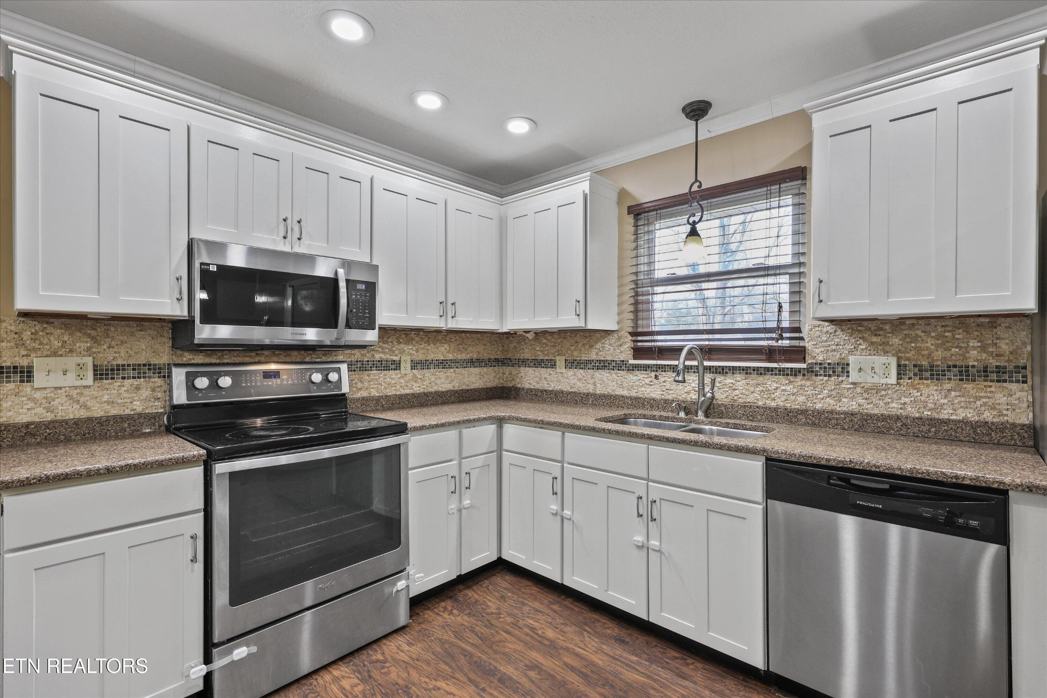 324 Wardley Road Knoxville, TN 37934 - Photo 10 of 29