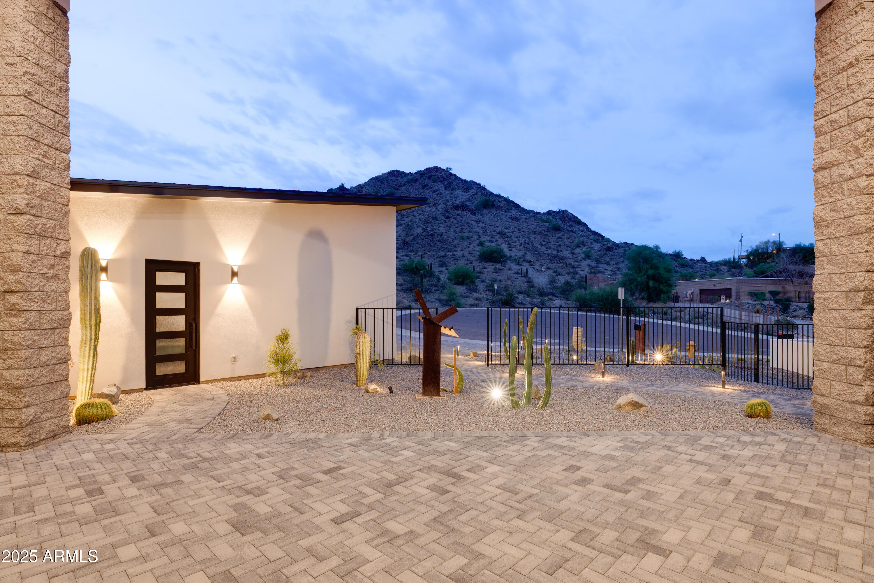 13036 North 23rd Place Phoenix, AZ 85022 - Photo 9 of 90 13036 North 23rd Pl, Phoenix, AZ 85022,