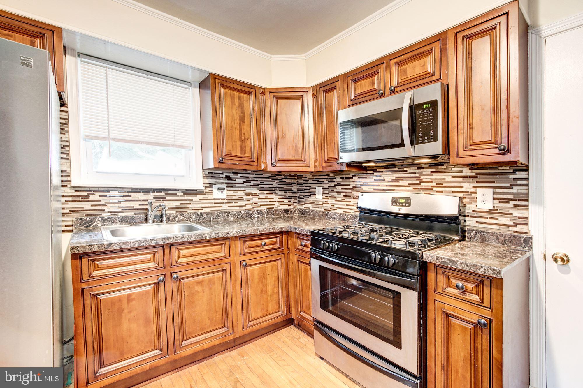 205 Cabin Branch Road Capitol Heights, MD 20743 - Photo 2 of 18 BEAUTIFUL!