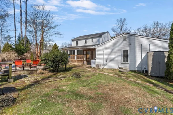 $347,000 | 273 North Oakes Circle, Saluda, VA 23149