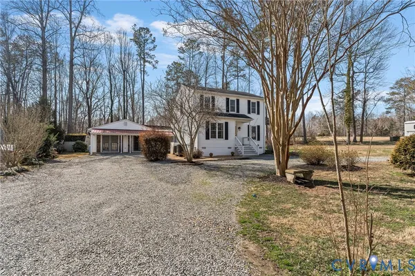 $347,000 | 273 North Oakes Circle, Saluda, VA 23149