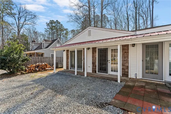 $347,000 | 273 North Oakes Circle, Saluda, VA 23149