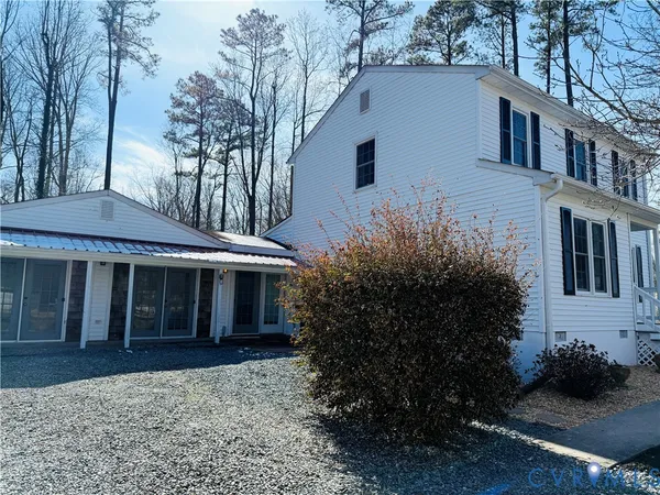 $347,000 | 273 North Oakes Circle, Saluda, VA 23149