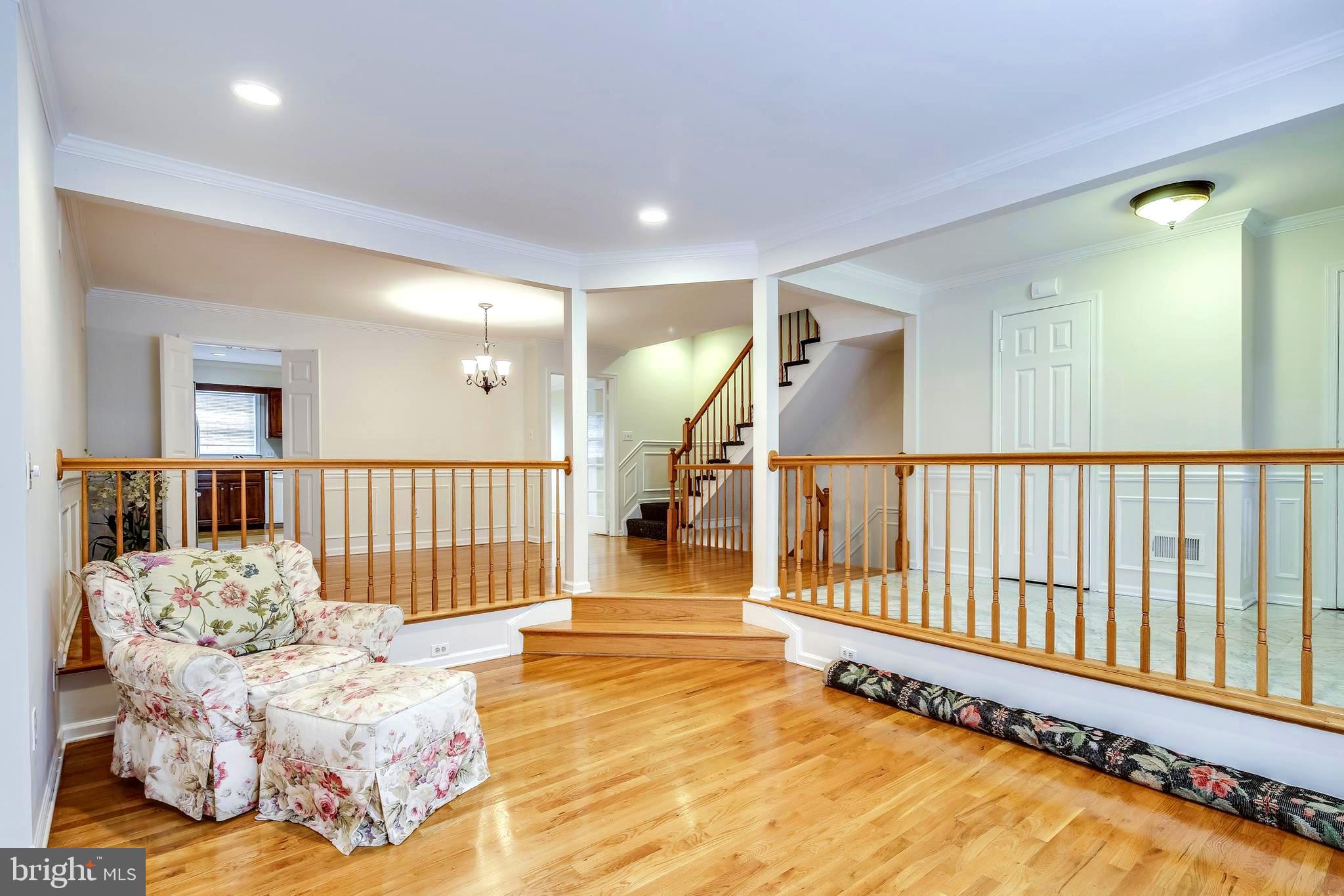 10781 Brewer House Road Rockville, MD 20852 - Photo 5 of 31