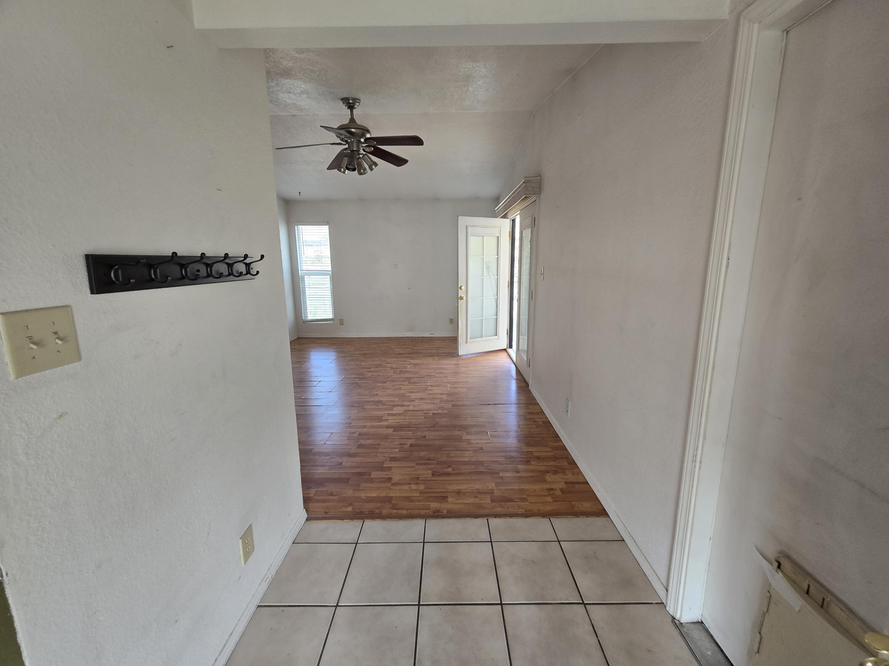 590 Hewlett Drive Northeast Rio Rancho, NM 87124 - Photo 3 of 20 Gallery Image 3