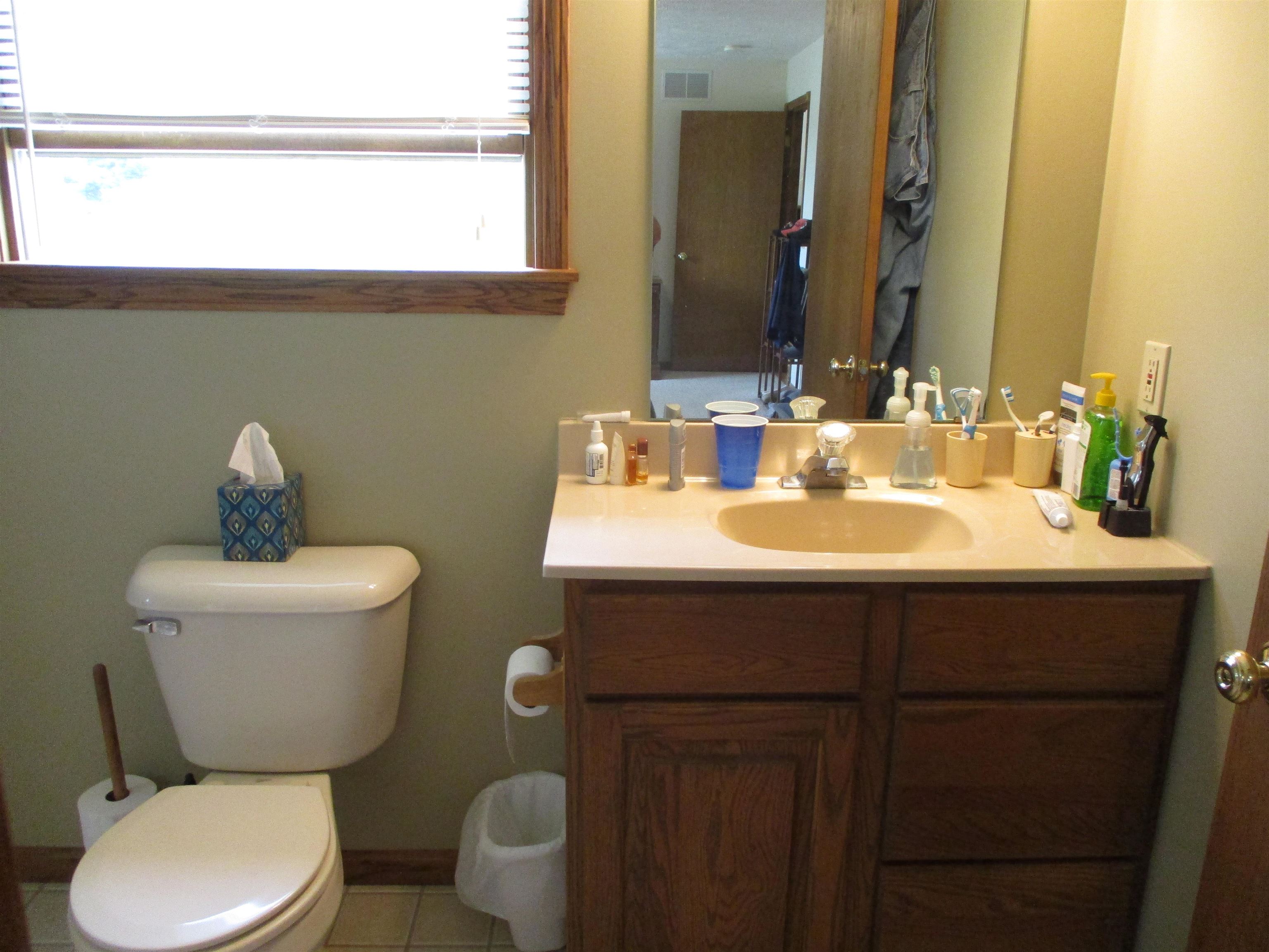 4842 West Colby Road Perry, MI 48872 - Photo 29 of 57 50084854-28.JPG