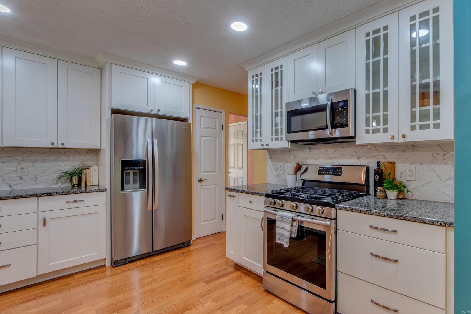 907 Ridge Tree Lane St. Louis, MO 63131 - Photo 15 of 50 Gallery Image 15