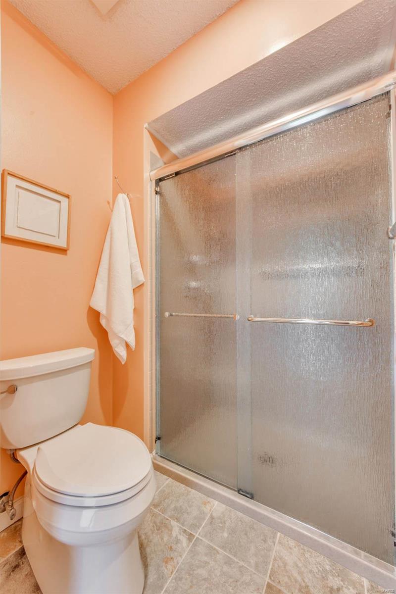907 Ridge Tree Lane St. Louis, MO 63131 - Photo 27 of 50 Gallery Image 27