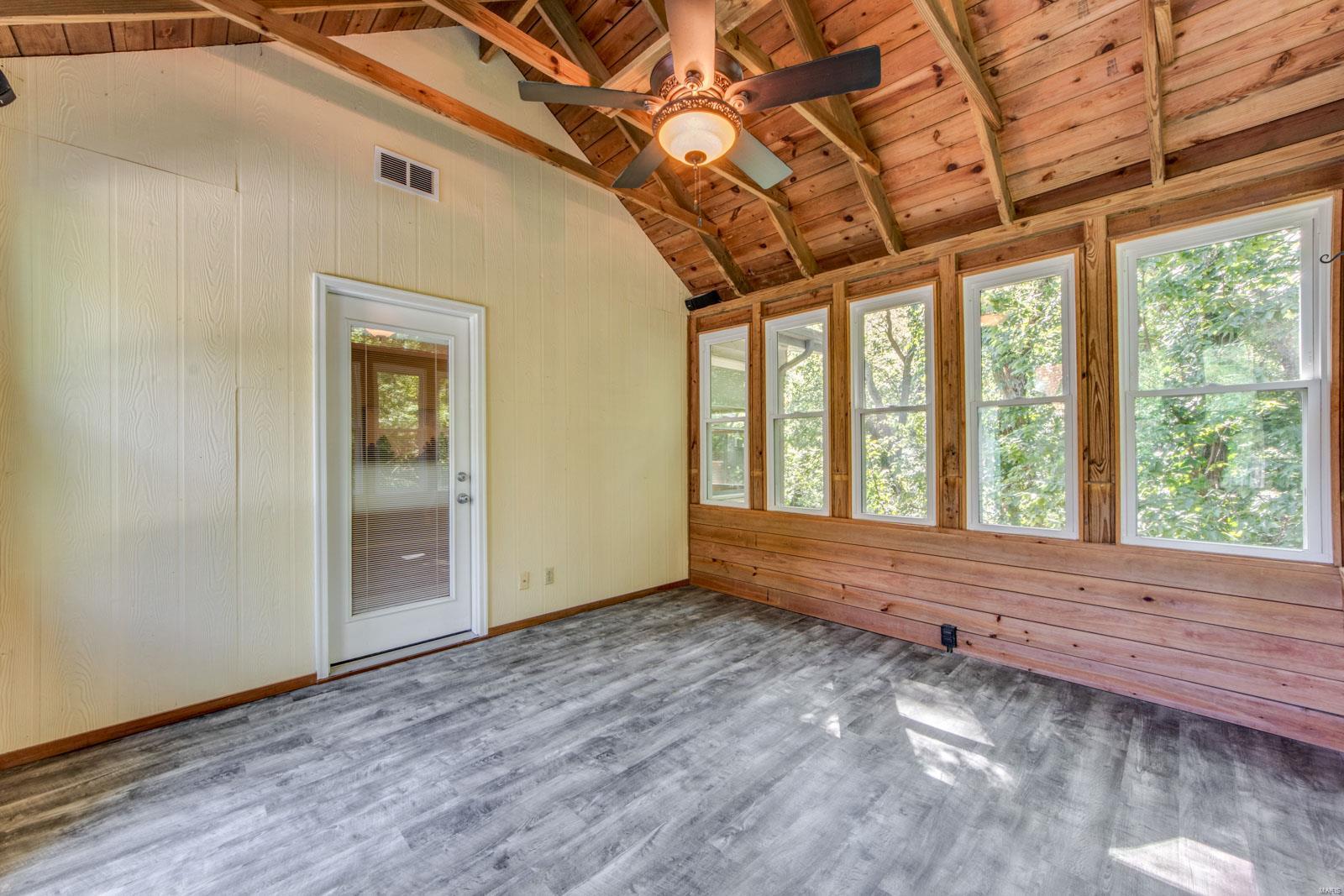 907 Ridge Tree Lane St. Louis, MO 63131 - Photo 29 of 50 Gallery Image 29