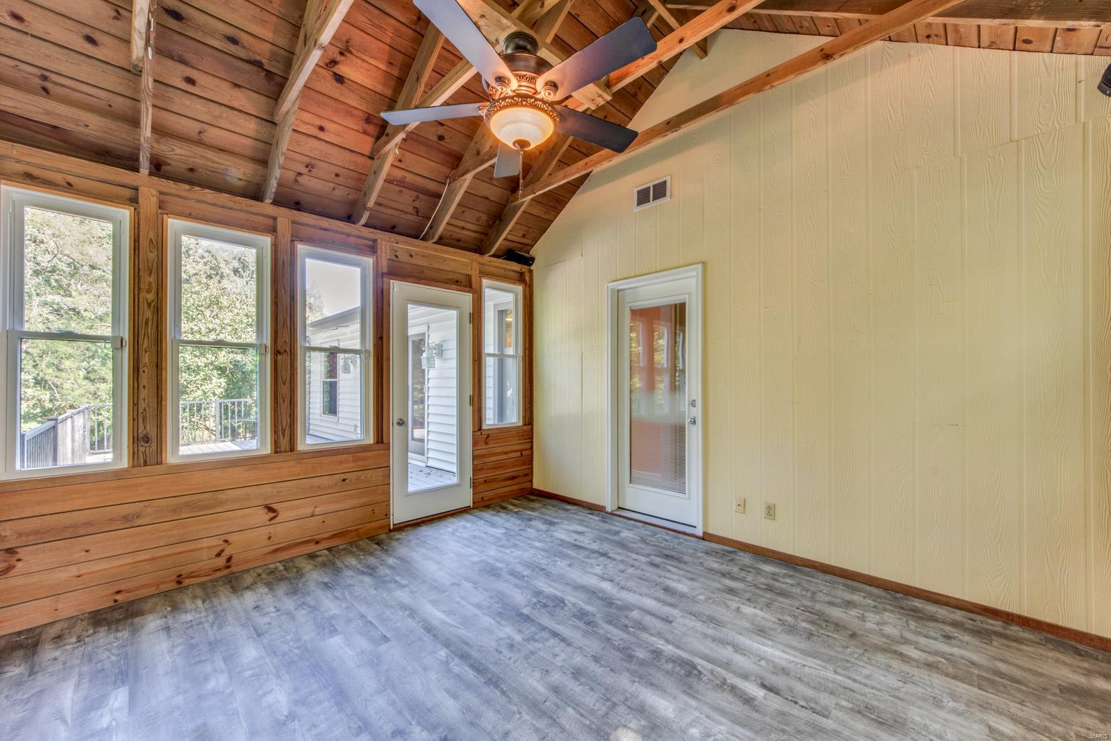 907 Ridge Tree Lane St. Louis, MO 63131 - Photo 30 of 50 Gallery Image 30