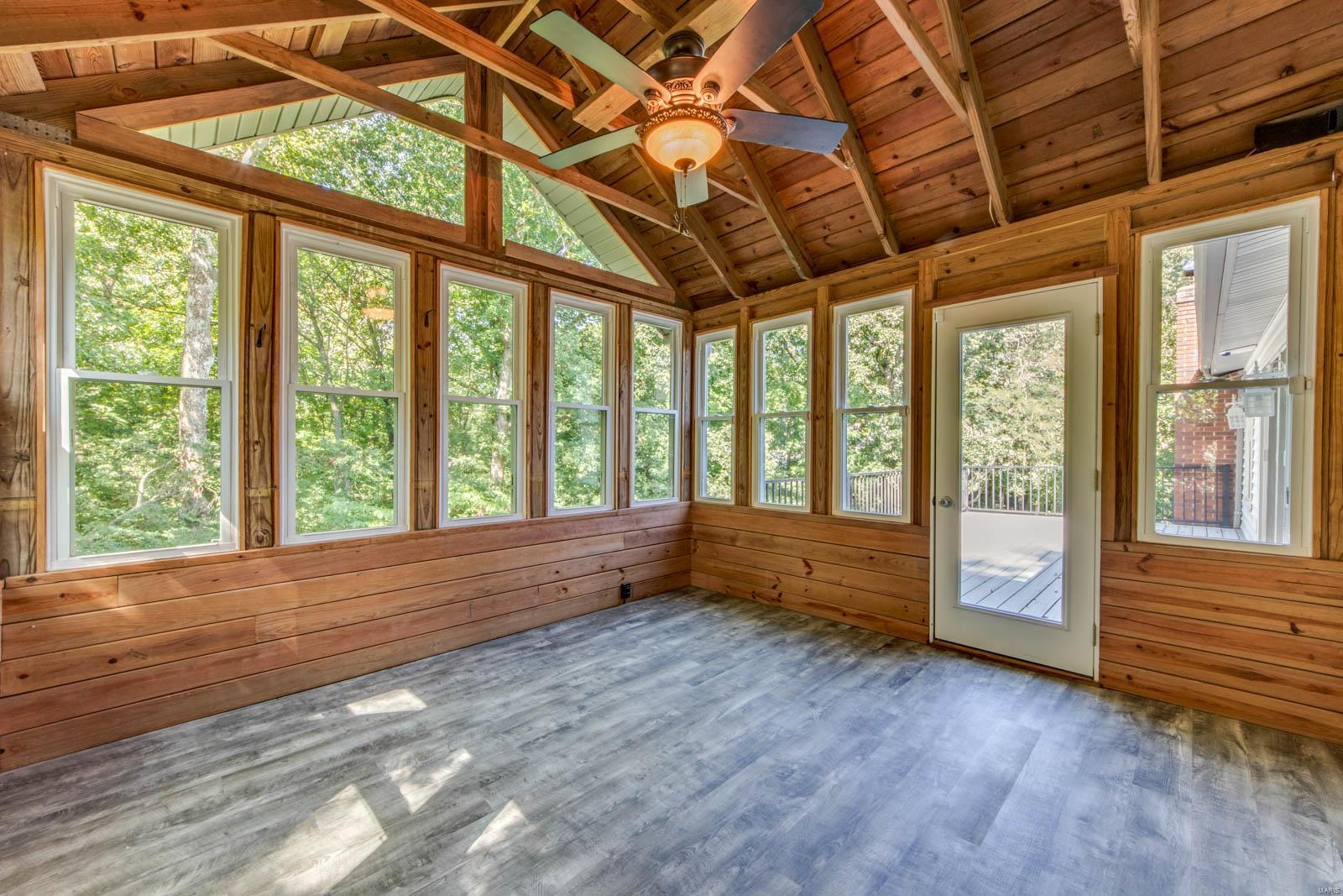 907 Ridge Tree Lane St. Louis, MO 63131 - Photo 31 of 50 Gallery Image 31