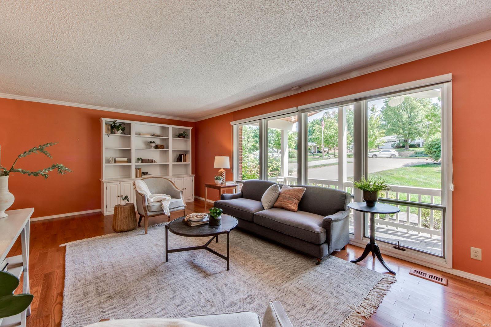 907 Ridge Tree Lane St. Louis, MO 63131 - Photo 6 of 50 Gallery Image 6