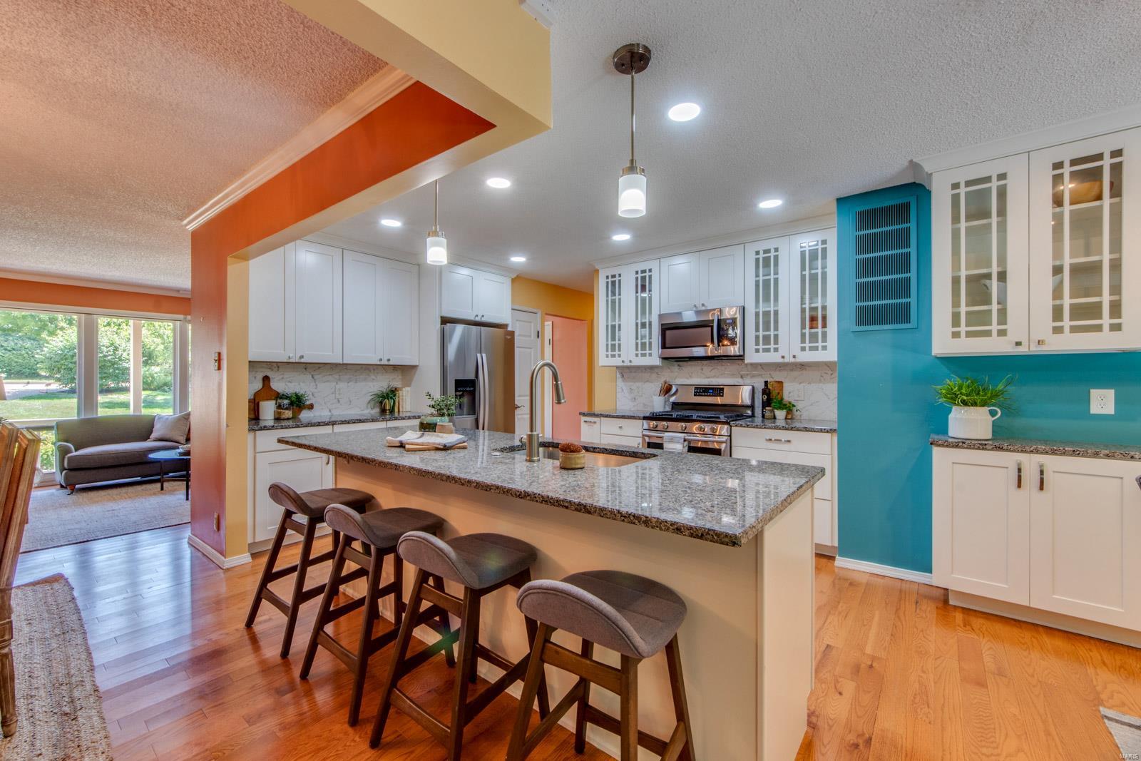 907 Ridge Tree Lane St. Louis, MO 63131 - Photo 10 of 50 Gallery Image 10