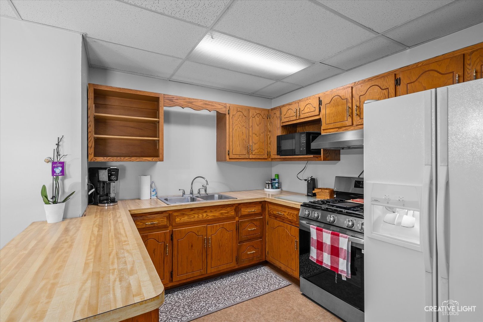 335 West Knights Road Sandwich, IL 60548 - Photo 8 of 19 Gallery Image 8