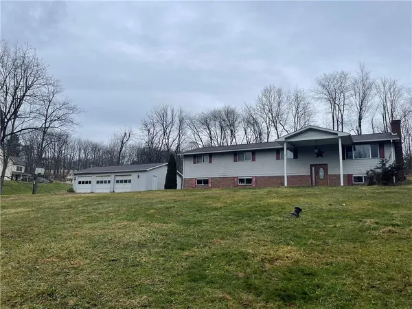 $169,900 | 128 Hamilton Lane, New Galilee, PA 16141