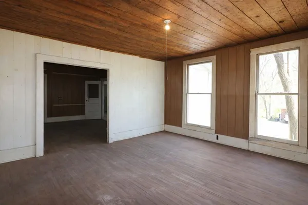 $59,900 | 219 East Jordan Street, Grand Saline, TX 75140
