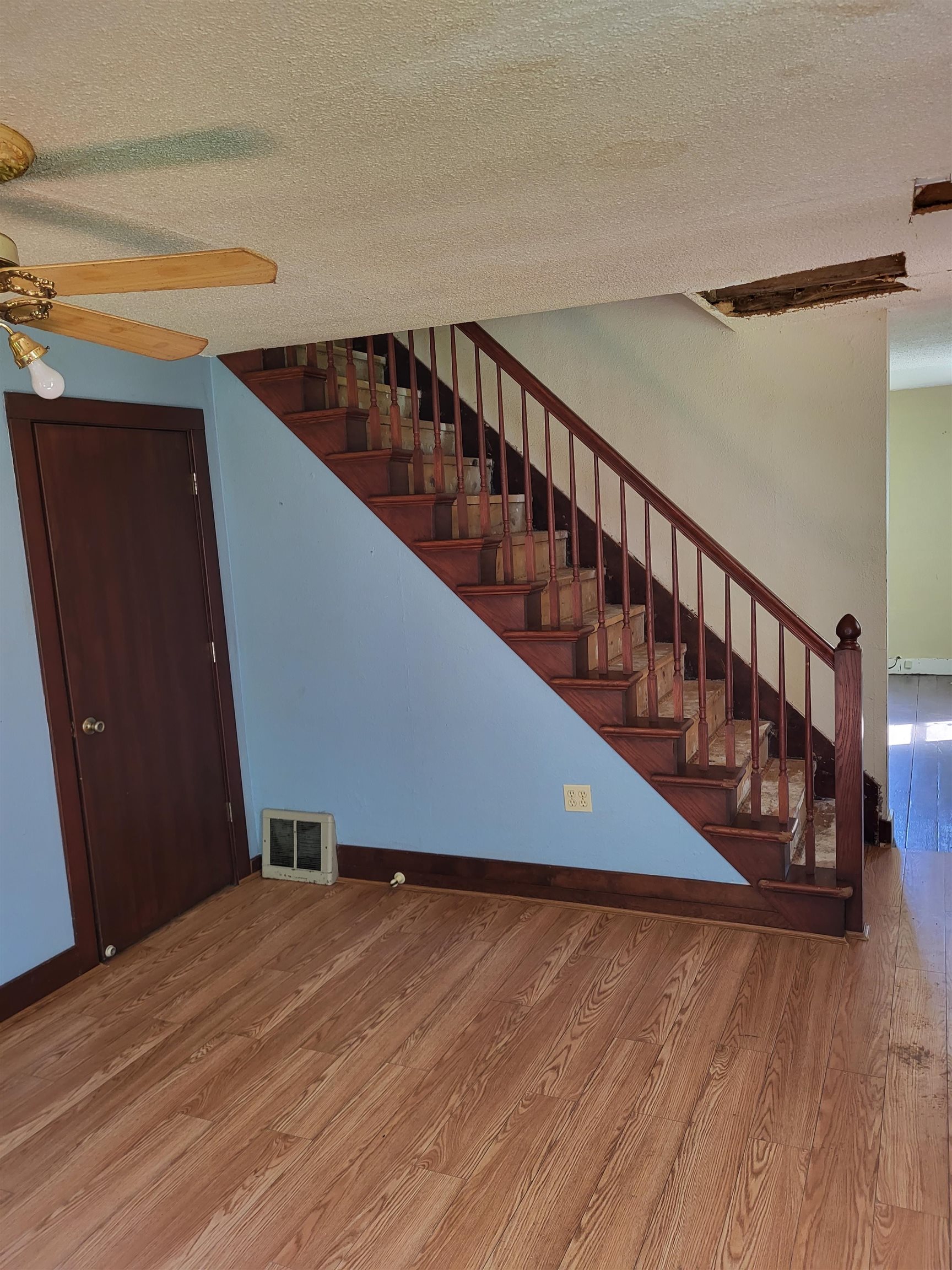 1768 West Winneshiek Road Freeport, IL 61032 - Photo 4 of 13 Gallery Image 4