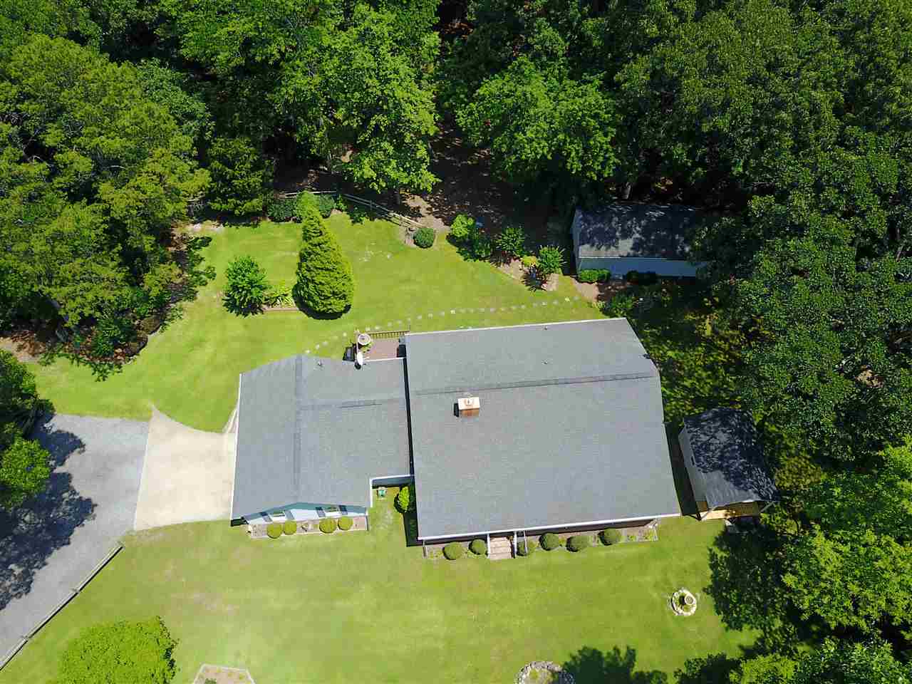 295 Ninety-Nine Island Road Blacksburg, SC 29702 - Photo 4 of 17 Gallery Image 4