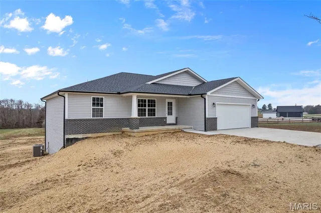 $365,000 | 19700 Penstemon Lane, Marble Hill, MO 63764