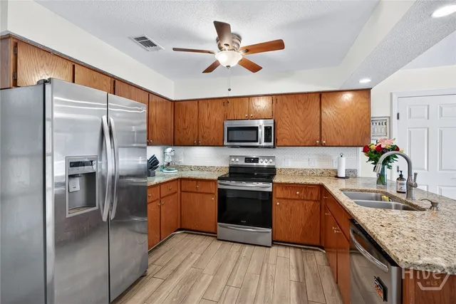 $575,000 | 11 Sutton Road, Savannah, GA 31419