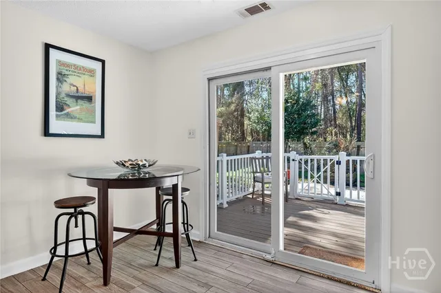 $575,000 | 11 Sutton Road, Savannah, GA 31419