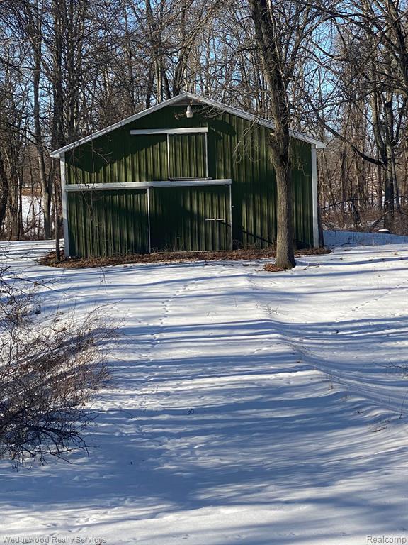 2695 Ray Road Oxford, MI 48371 - Photo 36 of 42 Gallery Image 36
