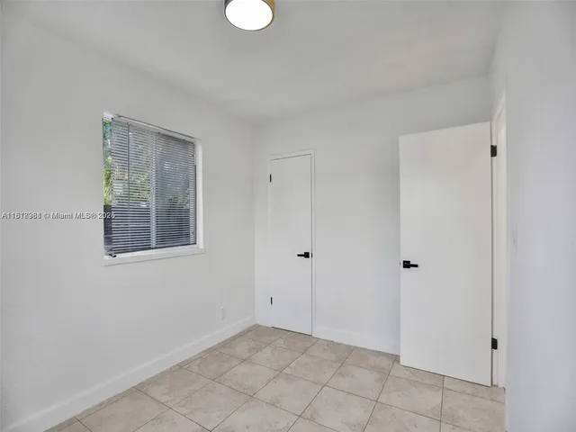 $2,575 | 708 North 20th Avenue, Unit 12, Hollywood, FL 33020