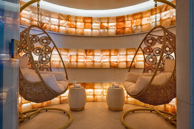 $2,055,000 | 3100 North Ocean Drive, Unit H1509, Singer Island, FL 33404