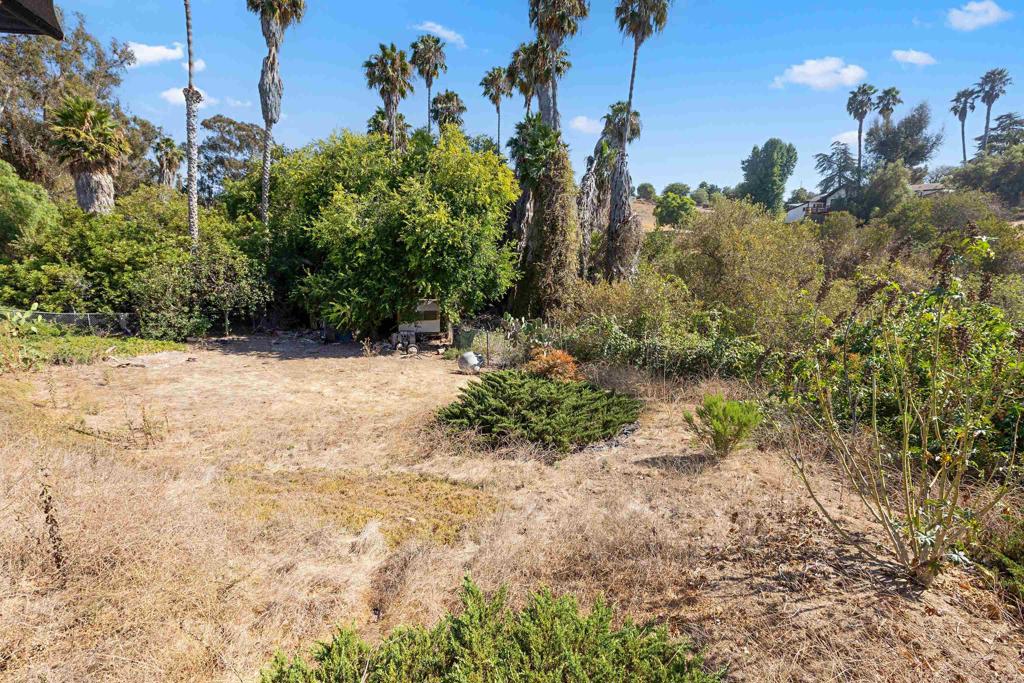 609 Roca Place Vista, CA 92084 - Photo 32 of 43 Gallery Image 32