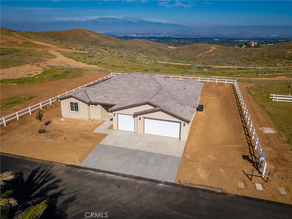 13744 Seven Hills Drive Riverside, CA 92503 - Photo 39 of 40