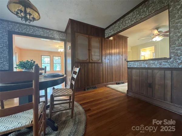 a view of a livingroom with furniture and window