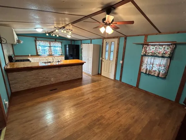 $99,900 | 1135 Old Homestead Road, Big Sandy, TN 38221