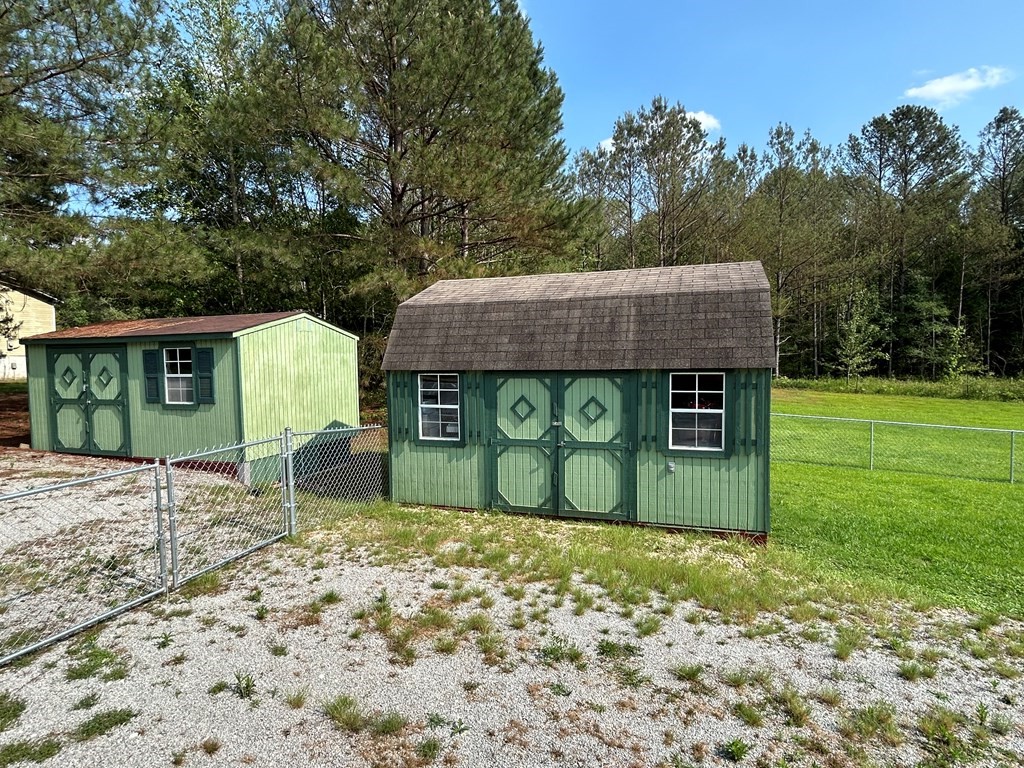 1135 Old Homestead Road Big Sandy, TN 38221 - Photo 6 of 22