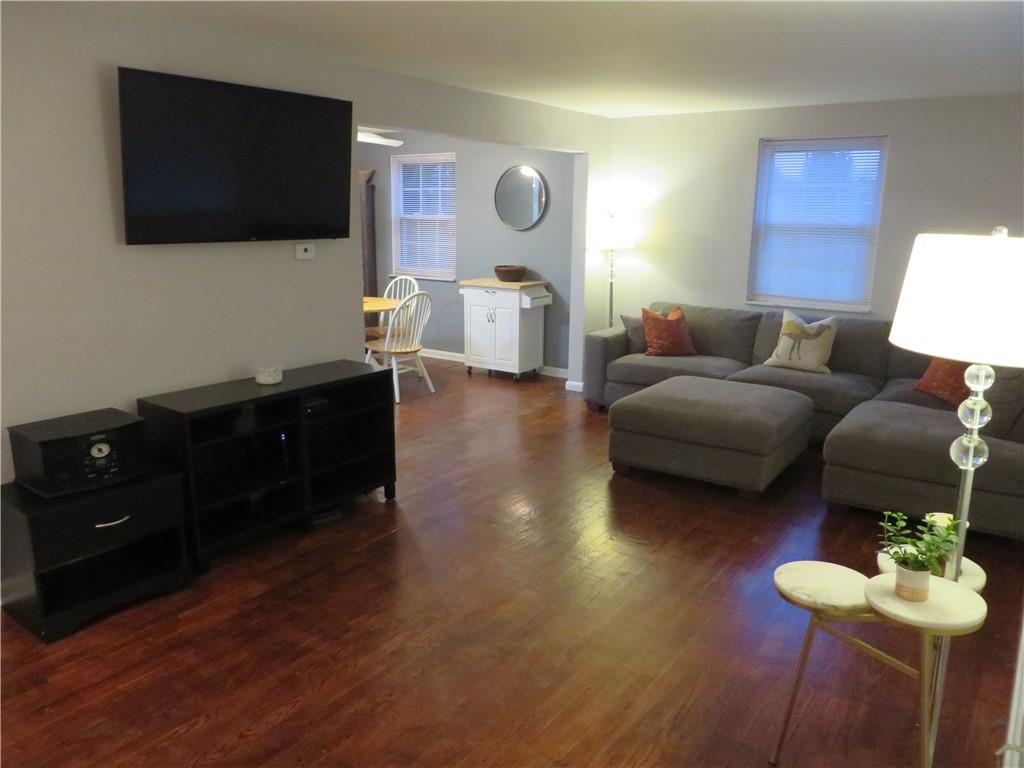 887 Rosalind Road Pittsburgh, PA 15237 - Photo 6 of 25 Gallery Image 6