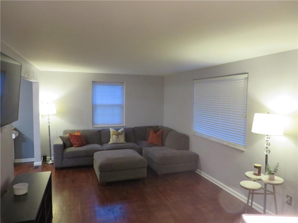 887 Rosalind Road Pittsburgh, PA 15237 - Photo 7 of 25 Gallery Image 7