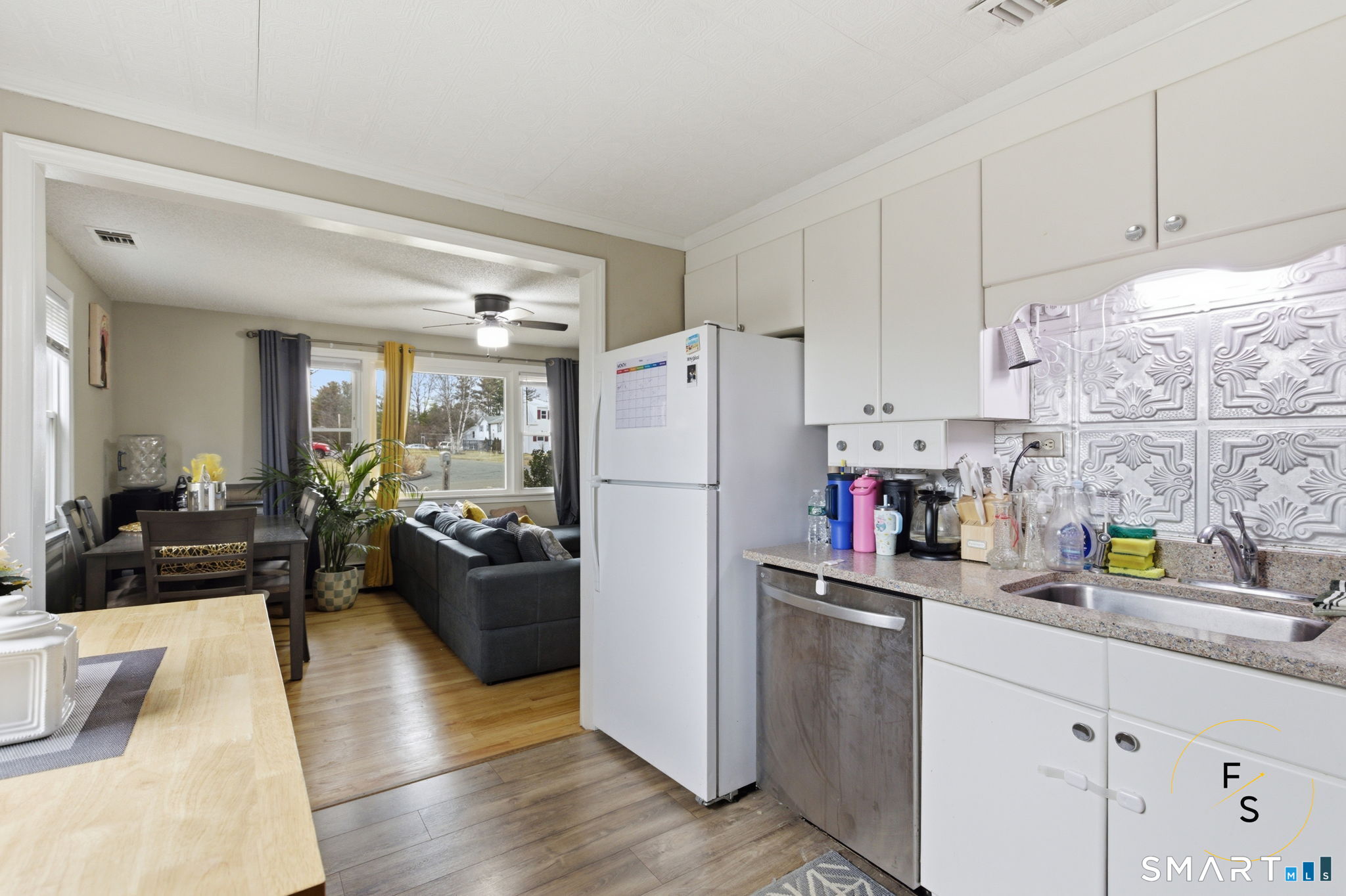 26 Martin Road Bristol, CT 06010 - Photo 11 of 30