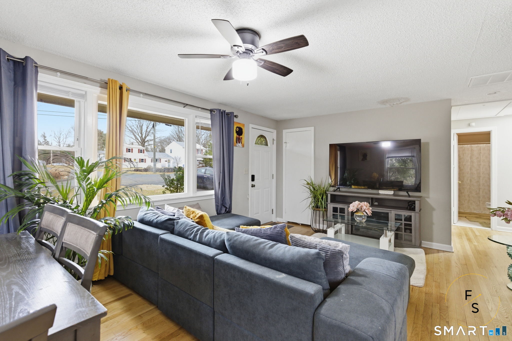 26 Martin Road Bristol, CT 06010 - Photo 6 of 30