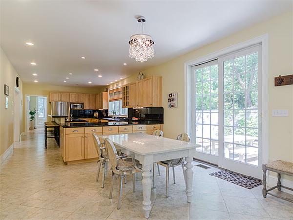 22 Raymond Road Sudbury, MA 01776 - Photo 11 of 30 Gallery Image 11