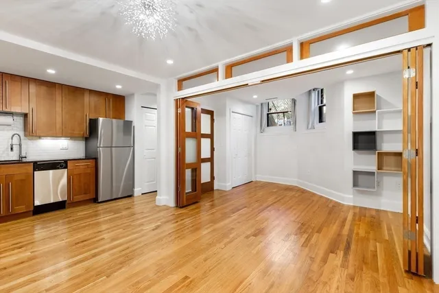 $3,500 | 241 Beacon Street, Unit 1, Boston, MA 02116