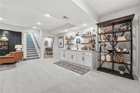 $610,000 | 10014 North Palmer Avenue, Kansas City, MO 64157