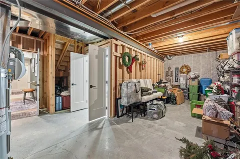 $610,000 | 10014 North Palmer Avenue, Kansas City, MO 64157