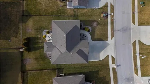 $610,000 | 10014 North Palmer Avenue, Kansas City, MO 64157