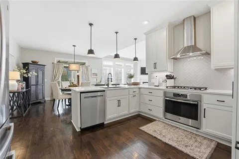 $610,000 | 10014 North Palmer Avenue, Kansas City, MO 64157