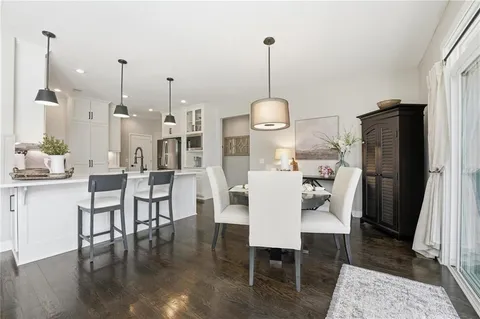 $610,000 | 10014 North Palmer Avenue, Kansas City, MO 64157